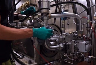 Hand controlling hydraulics