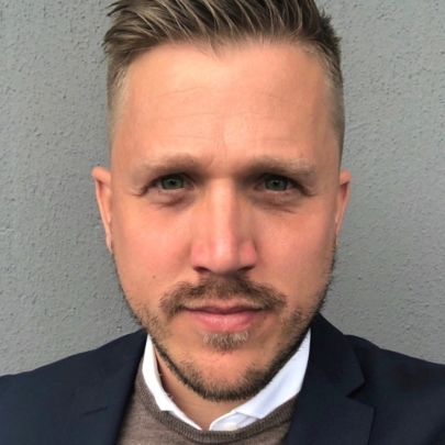 Mattias Jonsson som är försäljningschef på Addovation Solutions.