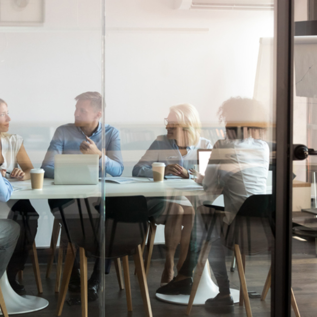 Som en vellykket NetSuite Alliansepartner, Addovation har en dedikert praksis som består av teammedlemmer med solid forretningsprosesskunnskap, omfattende økonomi, distribusjon og systemløsningerfaring.